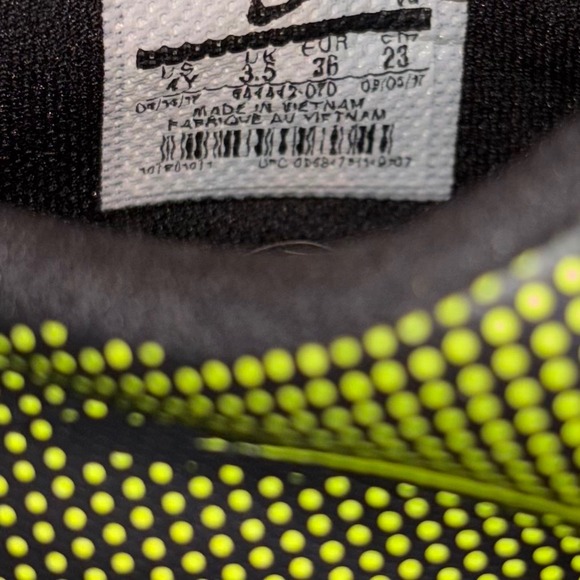 Nike Bravata FG Soccer‎ Cleats Neon Volt Green Yellow Black Youth 4 - Picture 3 of 6